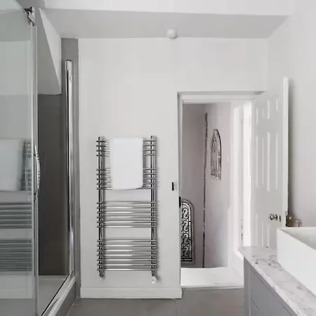 Bailey Court 아파트 *